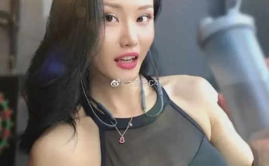 【美图】第394期：蜂腰翘臀 臀围 98cm 女程序员 大橙子C4 福利美图欣赏