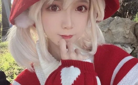 知名二次元美女 Coser 依川川 因病去世，原因疑是“小感冒”