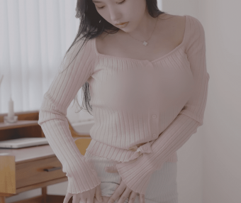 美女模特 YeonHwa 内衣造型穿搭写真视频【4V/117MB】