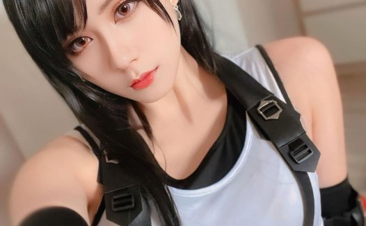 【美图】第883期：身材高挑迷人 中国台湾美女 Cos《FF7R》黑丝蒂法 福利美图欣赏